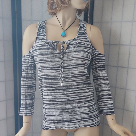 Stylish Michael Michael Kors Gray Marbled Top Keyhole Cold Shoulder Sz M - Picture 9 of 12